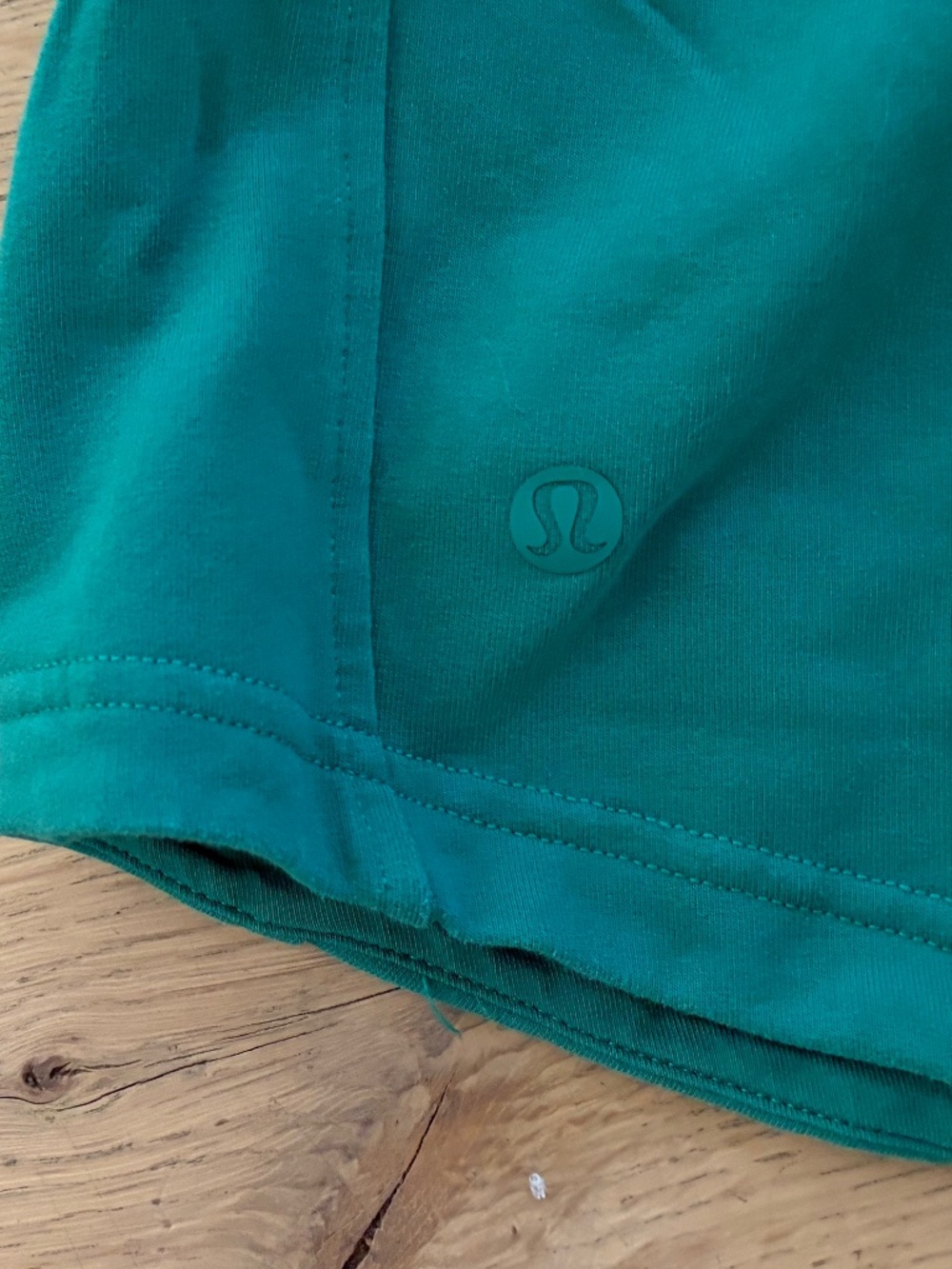 LULULEMON WOMEN'S GREEN DRAWSTRING SHORTS SIZE 8 - Picture 5 of 7